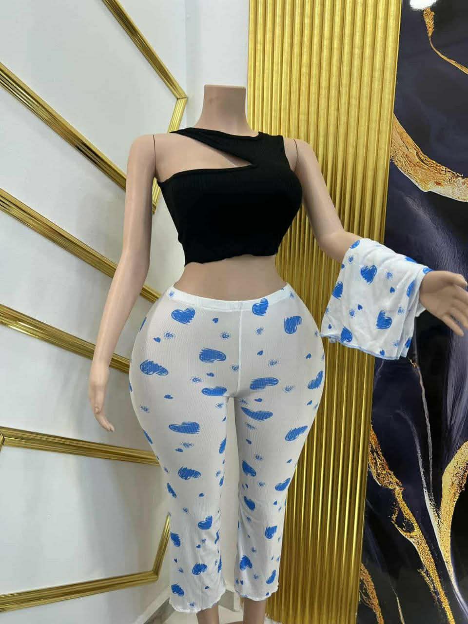 بيجامة 3 بياس image