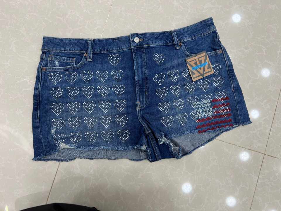 شورت جين image