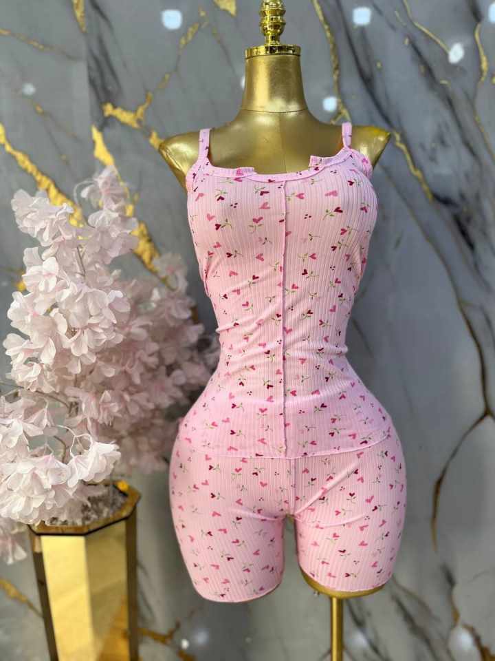 بيستي شورت فلوري