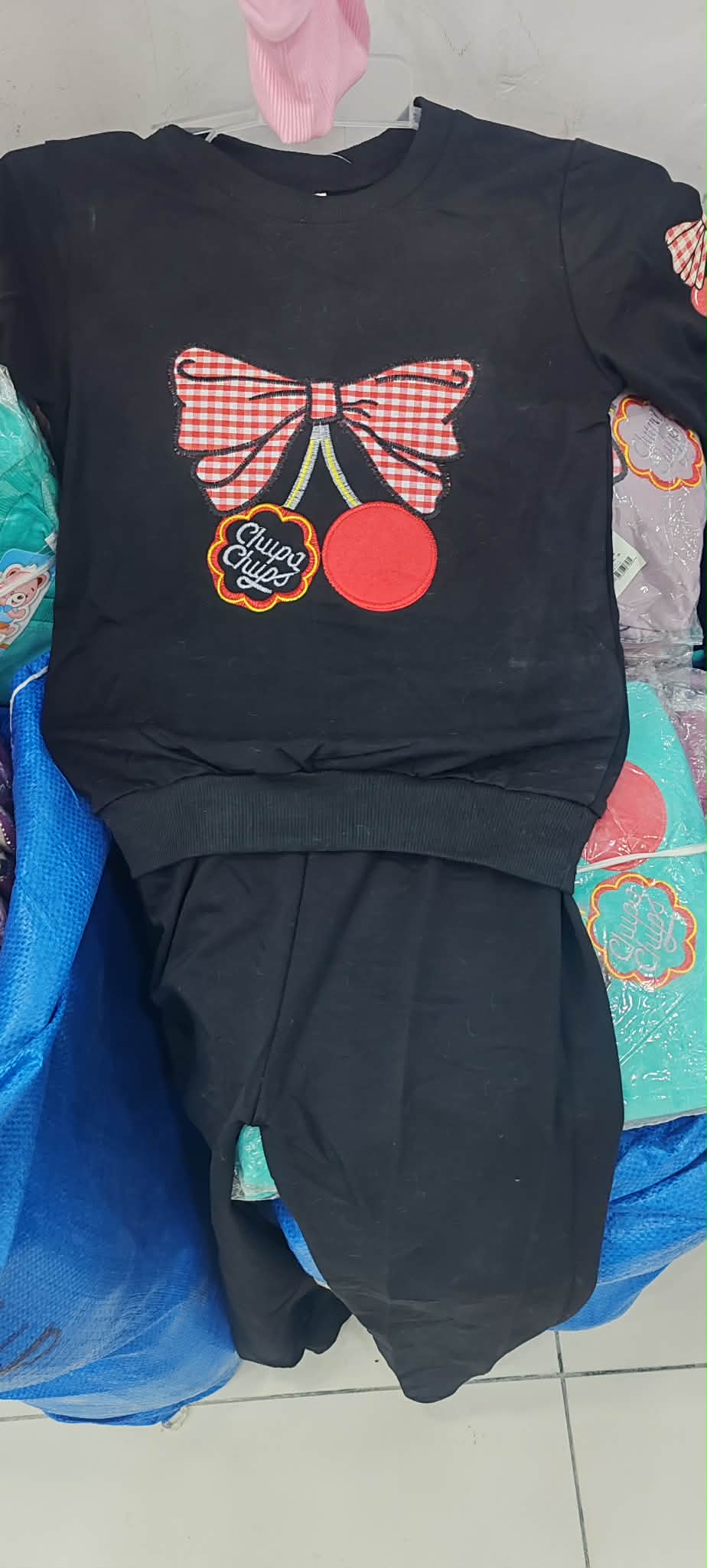 ملابس اطفال