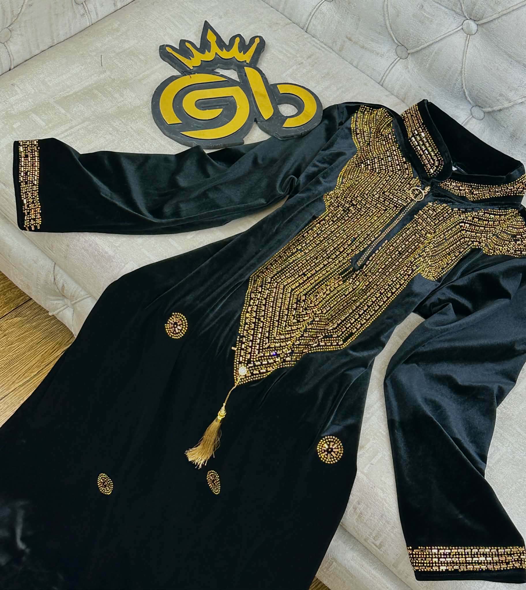 ماخور اسود ملكي